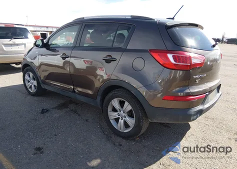 2011 Kia Sportage Lx z USA, uszkodzony, nr VIN KNDPBCA28B7024731